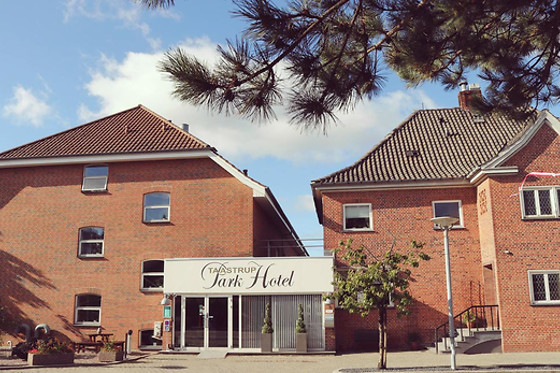 Taastrup Park Hotel - photo 0