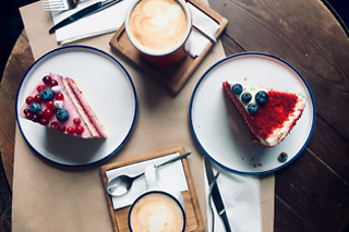 KAFFE OG KAGE FOR 2