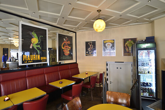 Café Two O Two - photo 2