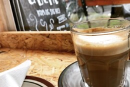 Byens forlag & bogcafe