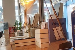 Byens forlag & bogcafe