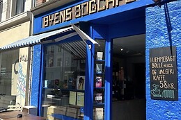 Byens forlag & bogcafe