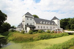 Vrå Slotshotel