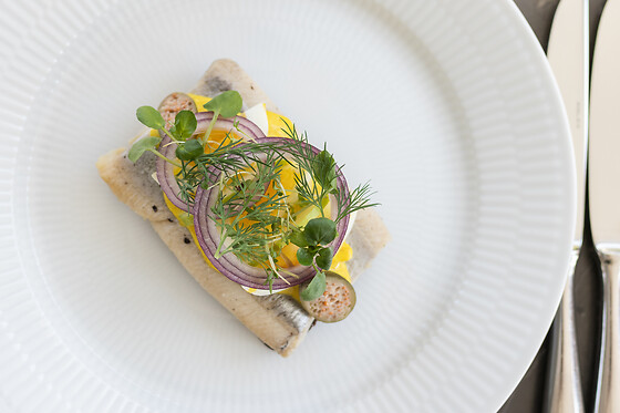 KLASSISK SMØRREBRØD TIL FROKOST HOS FRU NIMB
