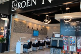 Broen Nails